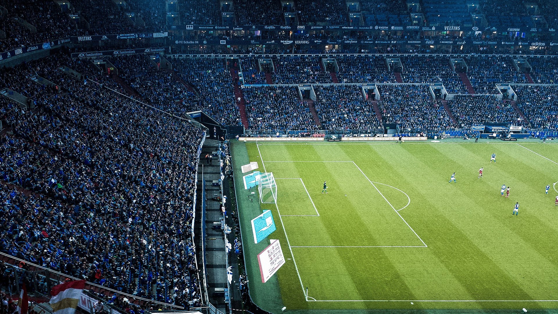 PSG中场配合不顺影响整体发挥